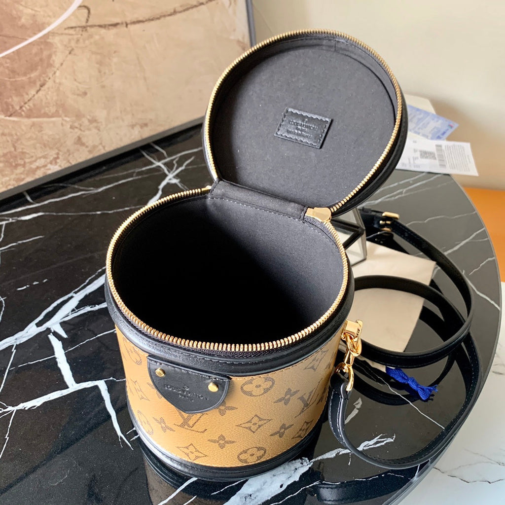Louis Vuitton LV Cannes Bag M43986, 15x17x15cm