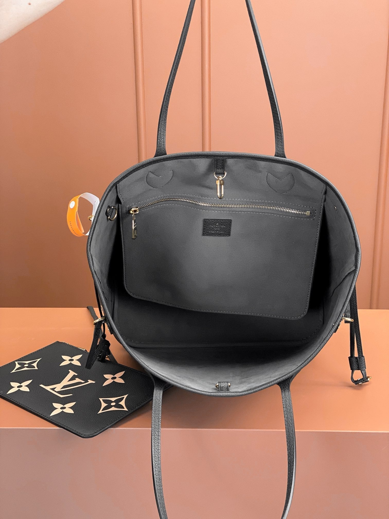 Louis Vuitton LV  M58907 Neverfull MM Bag 31x28x14cm Black