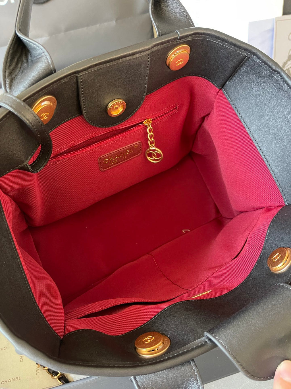 Chanel Bag Black 24×32×17cm