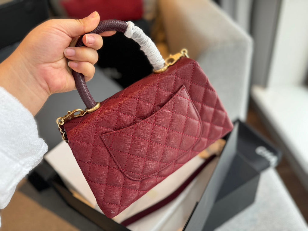 CC coco handle caviar leather size : 23*13cm